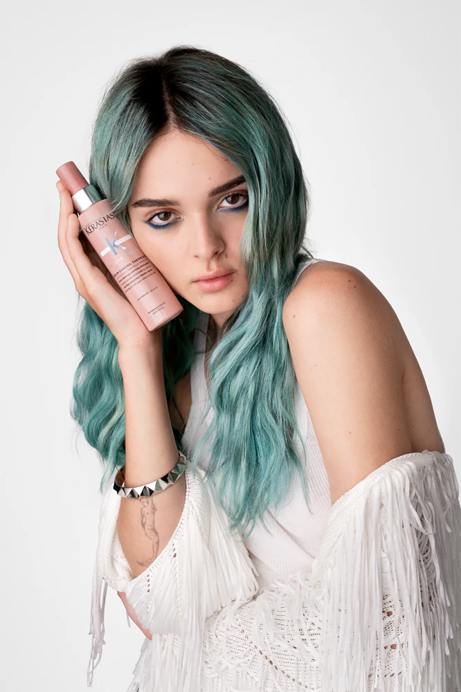 Kerastase Chroma Absolu Serum Chroma Thermique термоактивный флюид-спрей для защиты поврежденных волос, 150 мл